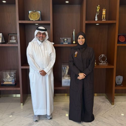 لقاء بين سعادة وزيرة التربية والتعليم والتعليم العالي السيدة لولوة الخاطر، وأ.د. درع معجب الدوسري 